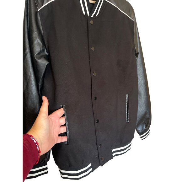 COOFANDY Women's Black Varsity Jacket Faux Leather Sleeves Striped Ribbed Sz M - Picture 4 of 9